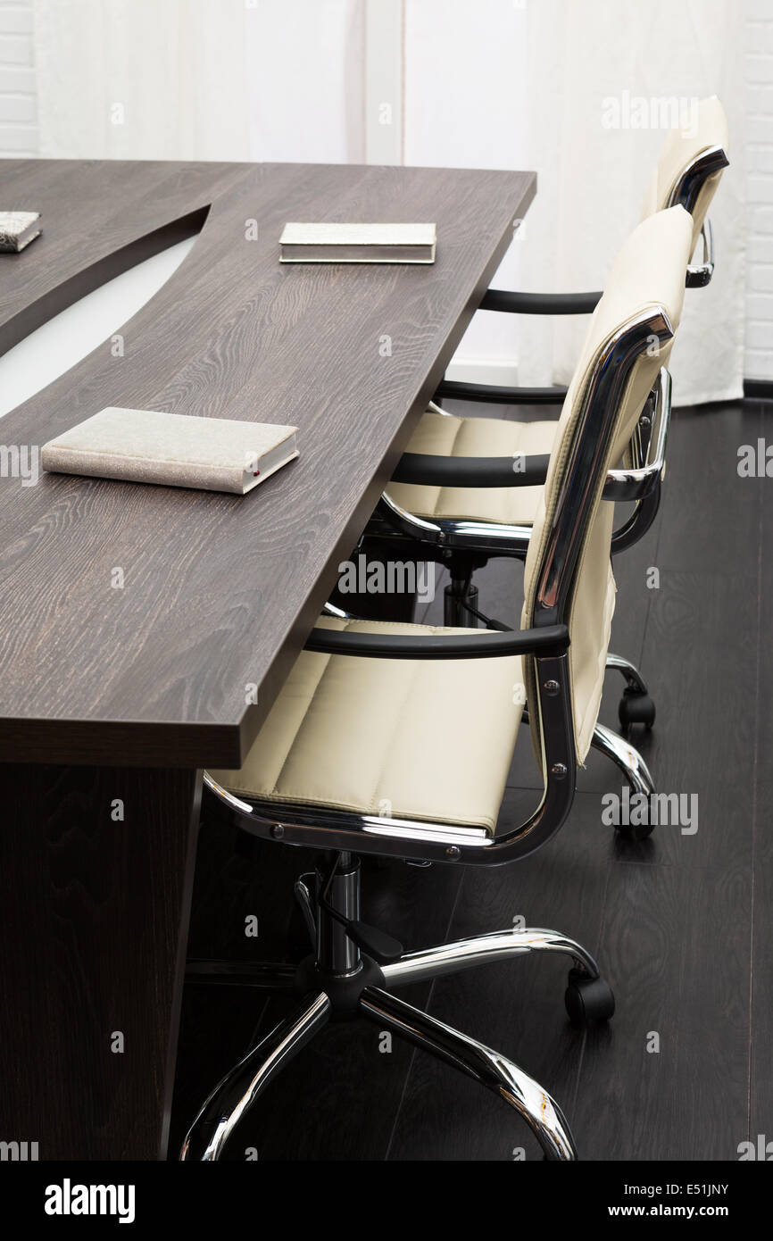 Empty conference room long wood hi-res stock photography and images - Alamy