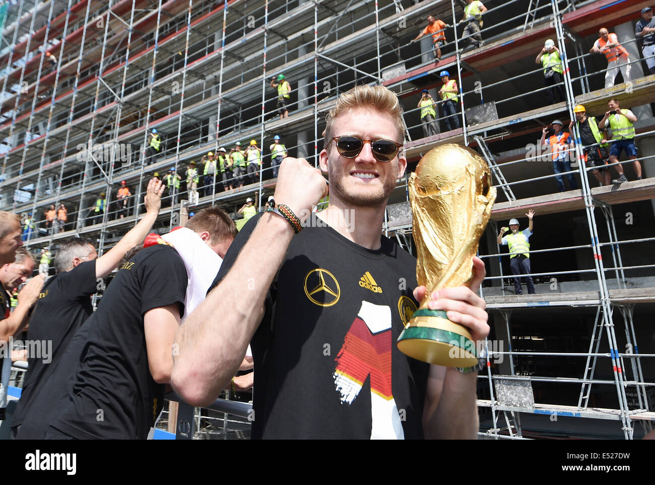 Welcome party of the German Nationalteam, the new Football World Champion, at the Brandenburger Tor in Berlin, Andre Schürrle, Schuerrle. Stock Photo
