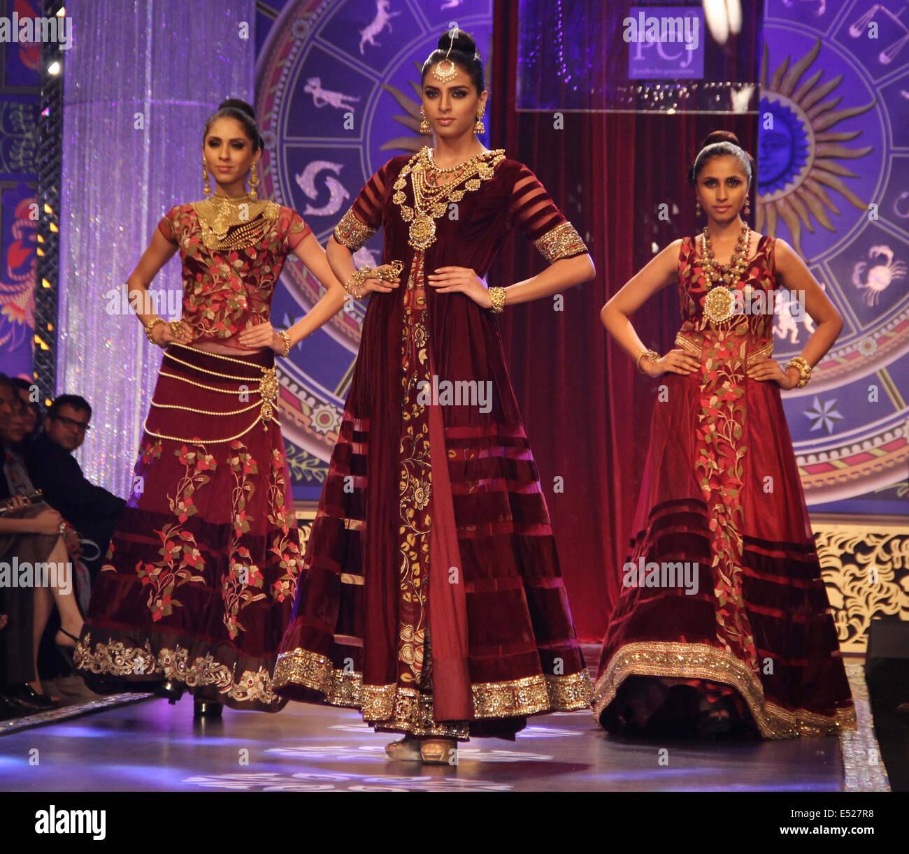 Mumbai, India. 17th July, 2014. Models display jewellery collections of a designer during the Grand Finale of India International Jewellery Week 2014 in Mumbai, India, July 17, 2014. © Stringer/Xinhua/Alamy Live News Stock Photo