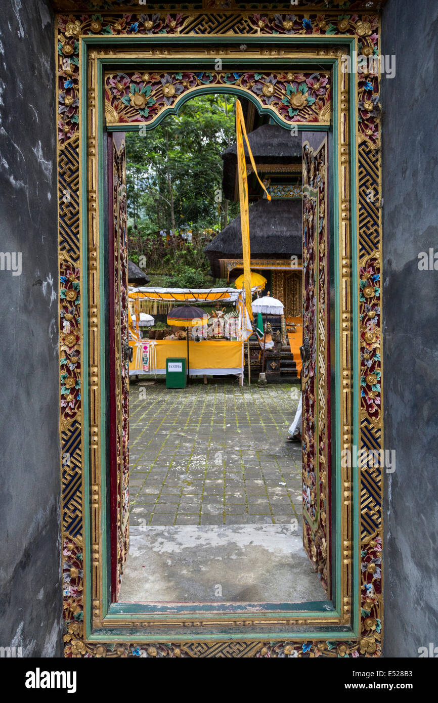 Jatiluwih, Bali, Indonesia.  Luhur Bhujangga Waisnawa Hindu Temple.  Door Frame around Entrance to inner Courtyard. Stock Photo