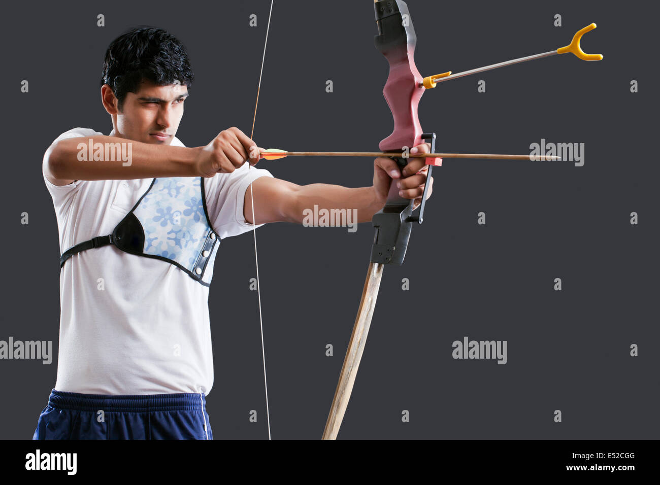 Indian archer hi-res stock photography and images - Alamy