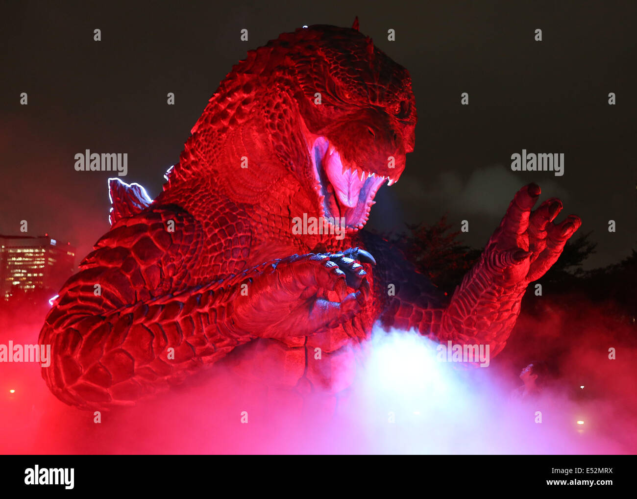 Godzilla Rampage Tokyo Godzilla at tokyo midtown hi-res stock photography and images - Alamy