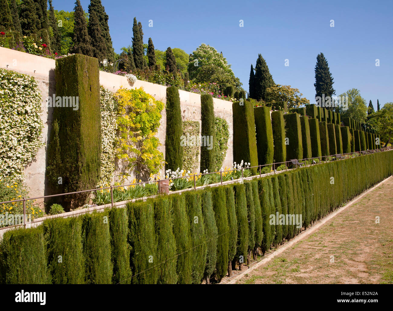 Alhambra spain gardens hires stock photography and images Alamy