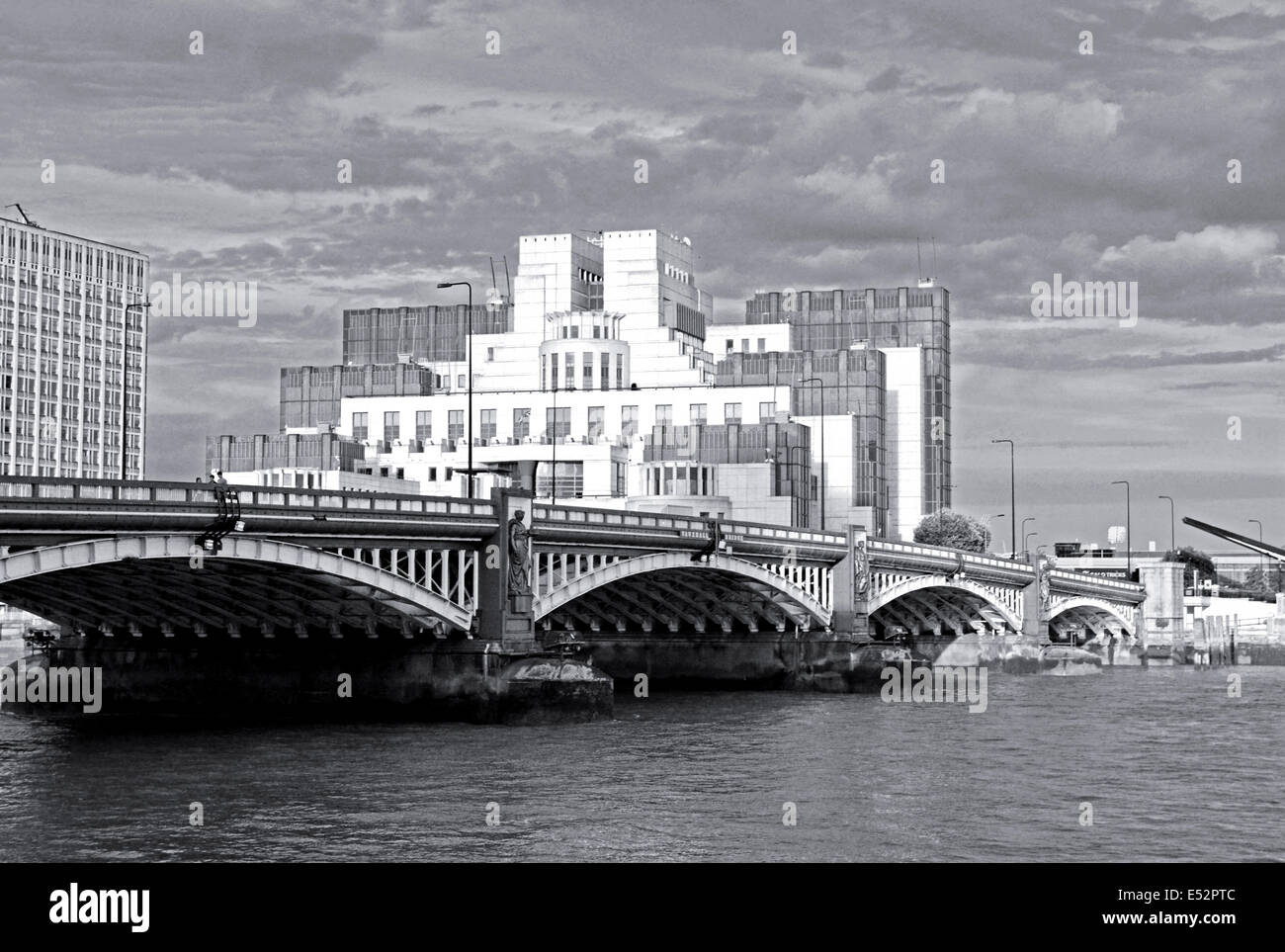 View of the headquarters of the British Secret Intelligence Service (SIS) also known as MI6 showing the River Thames, London, UK Stock Photo