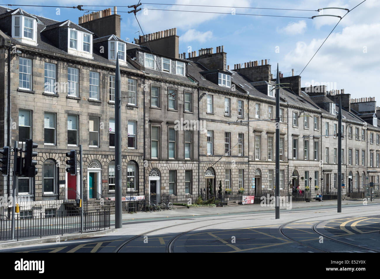 Edinburgh Queen Street street scene Stock Photo Alamy