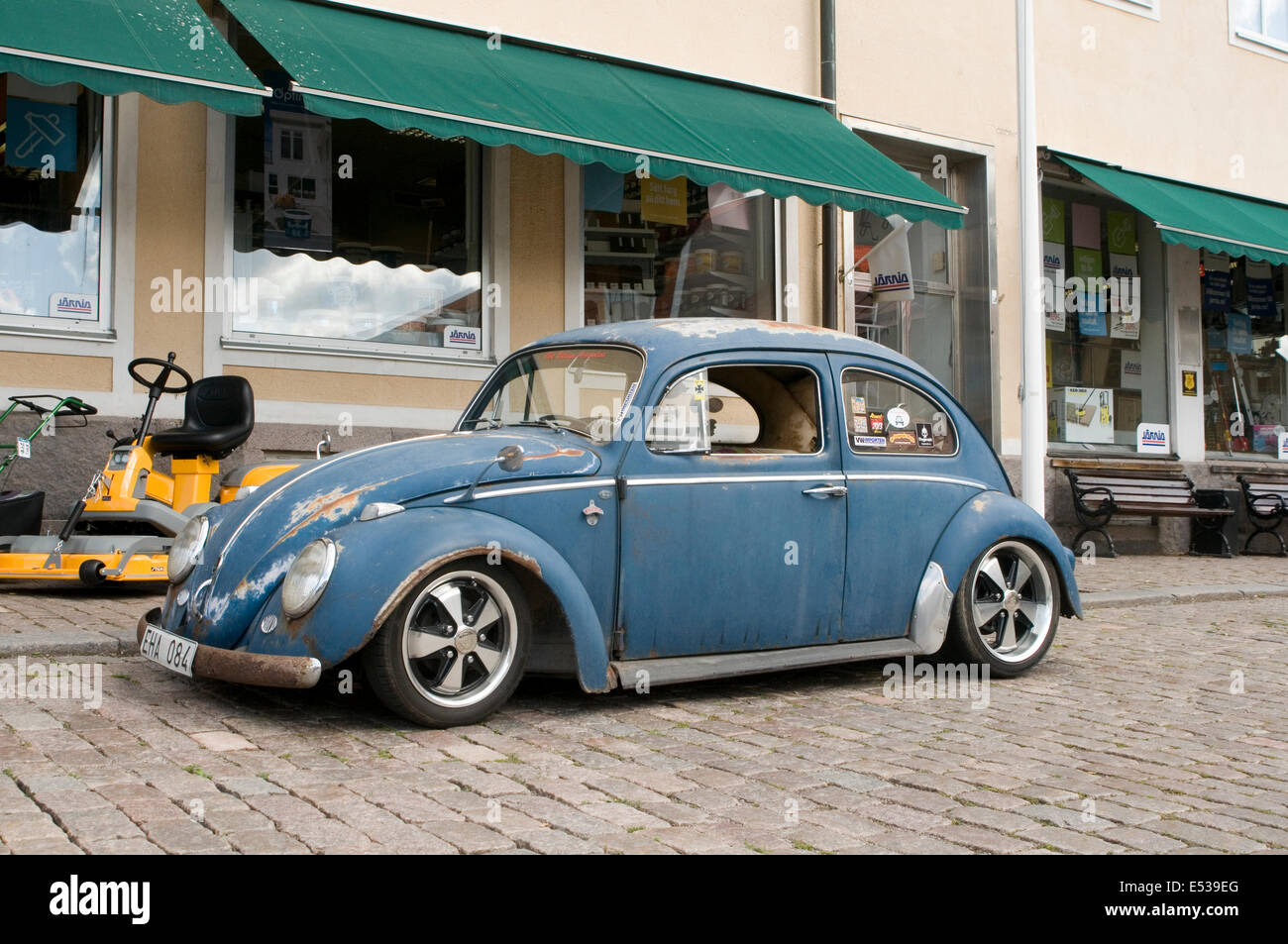 vw beetle cal look California looker style custom car cars customized derelict rat rod Stock Photo