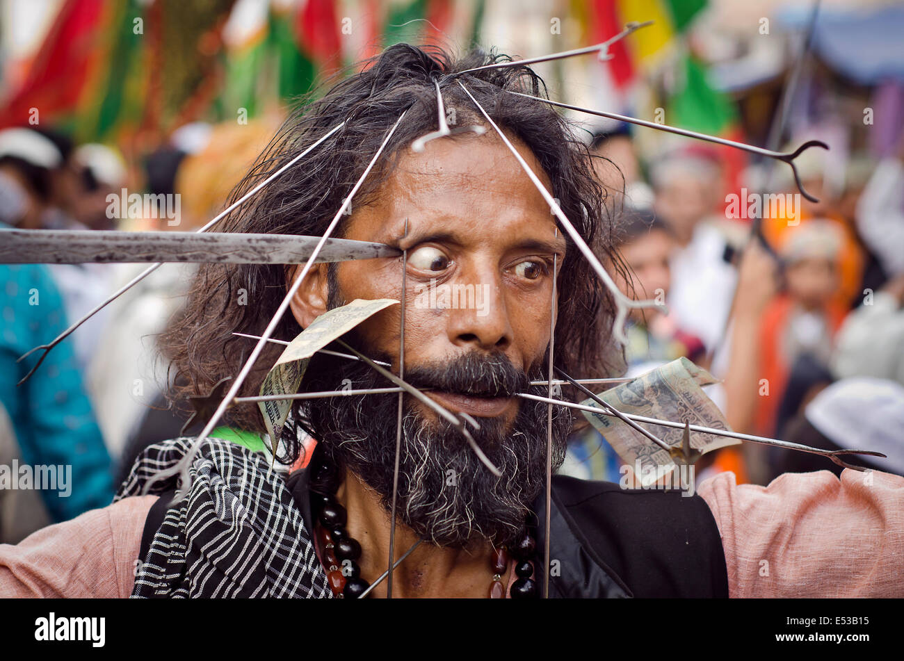 Sufi fakir, from annual pilgrimage to the tomb of Muslim Sufi saint ,Kwaja Gharib Nawaz from Ajmer,India Stock Photo