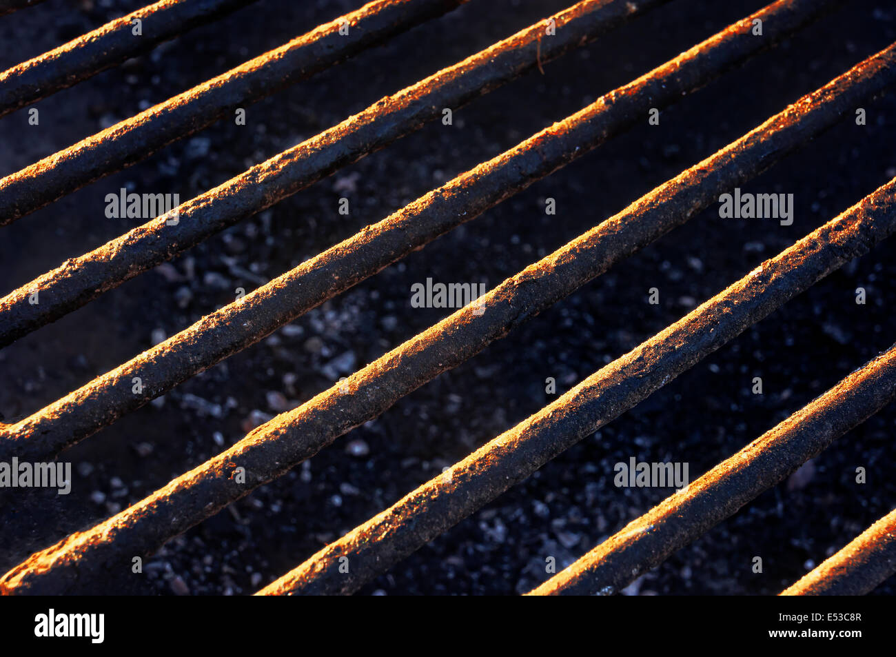 Empty grate hi-res stock photography and images - Alamy