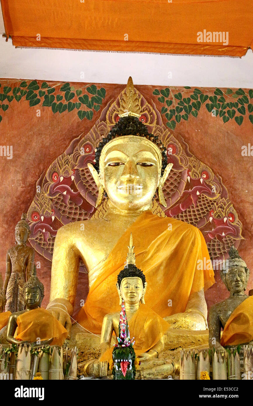 beautiful Thai Buddha Golden Statue Stock Photo - Alamy
