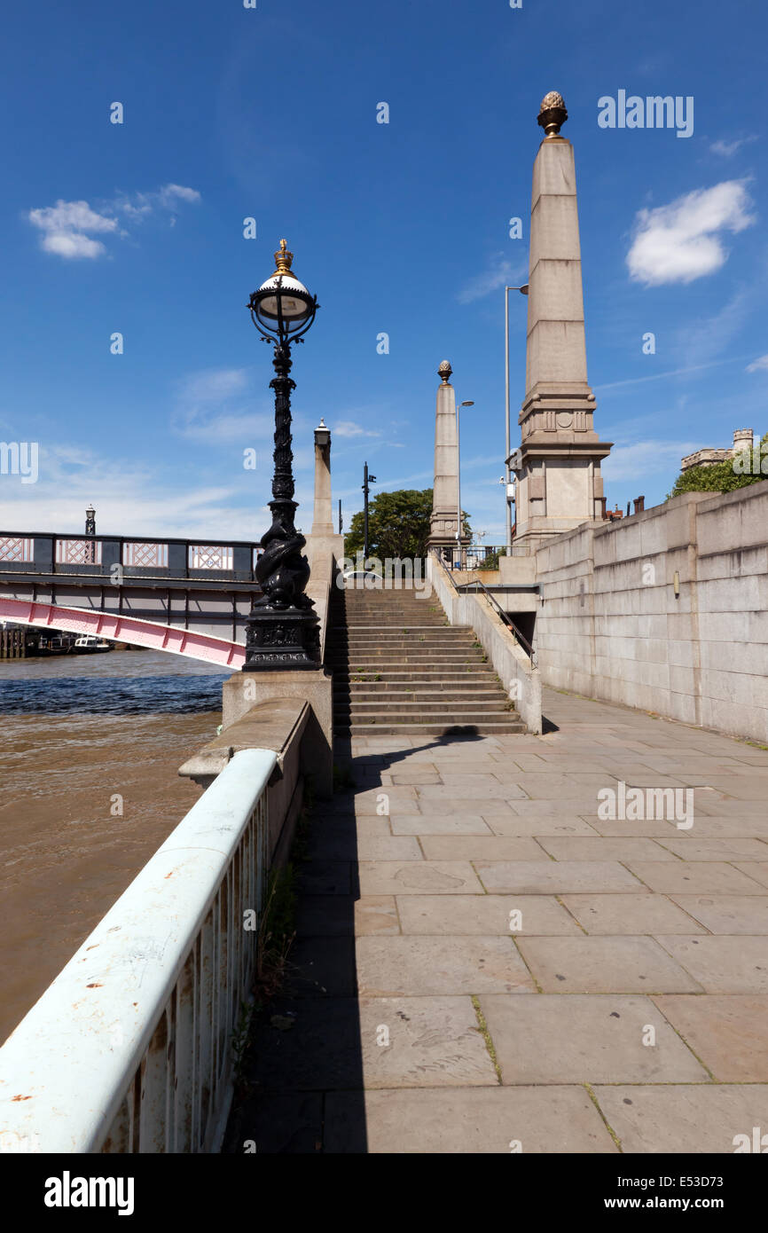 View of the Thames Embankment at Lambeth Bridge, with one of George John Vulliamys' sturgeon lamp posts. Stock Photo