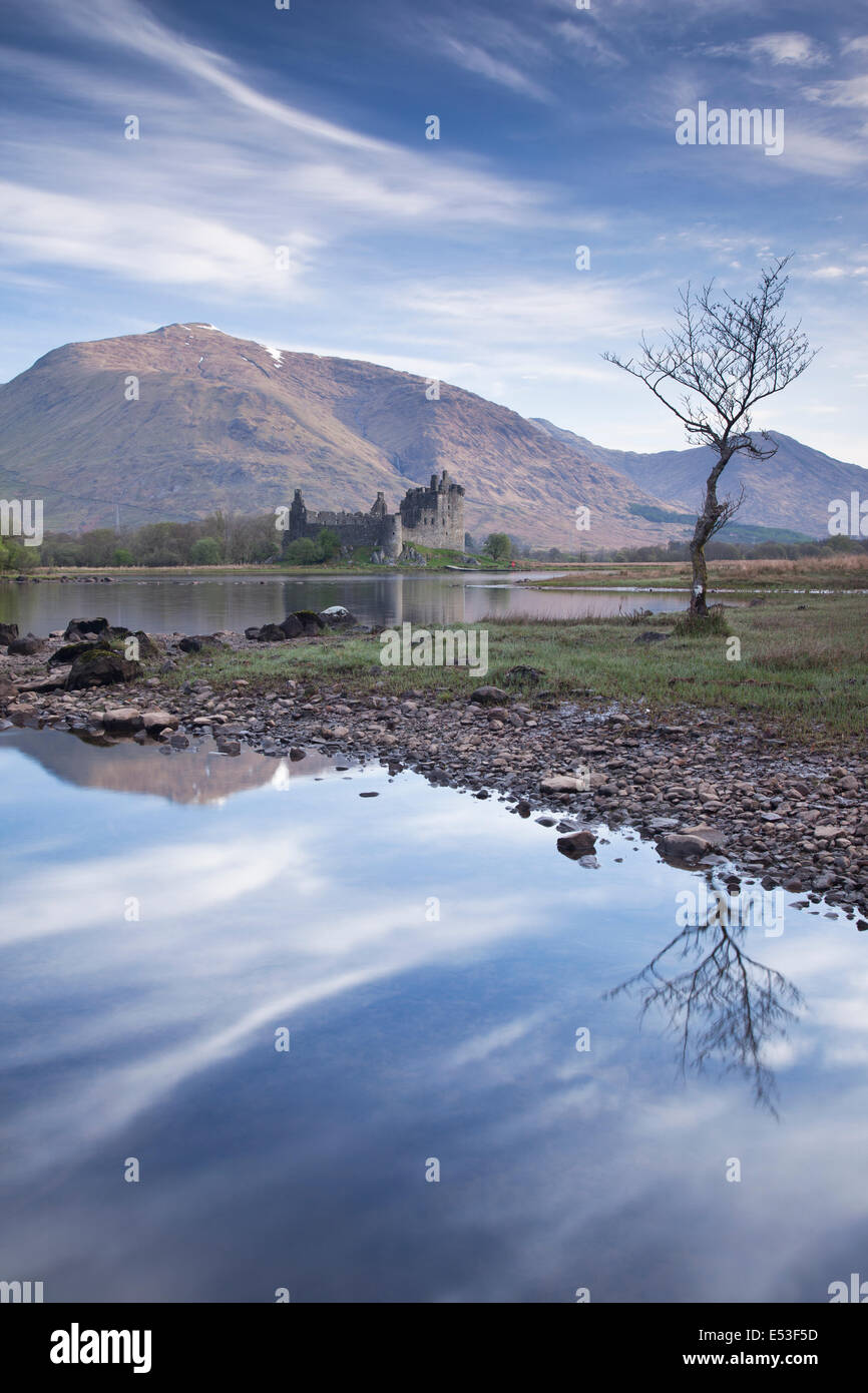 The ruins of Kilchurn Castle, seen over Kilchurn Bay, Loch Awe, Argyll and Bute, Scottish Highlands, Scotland Stock Photo