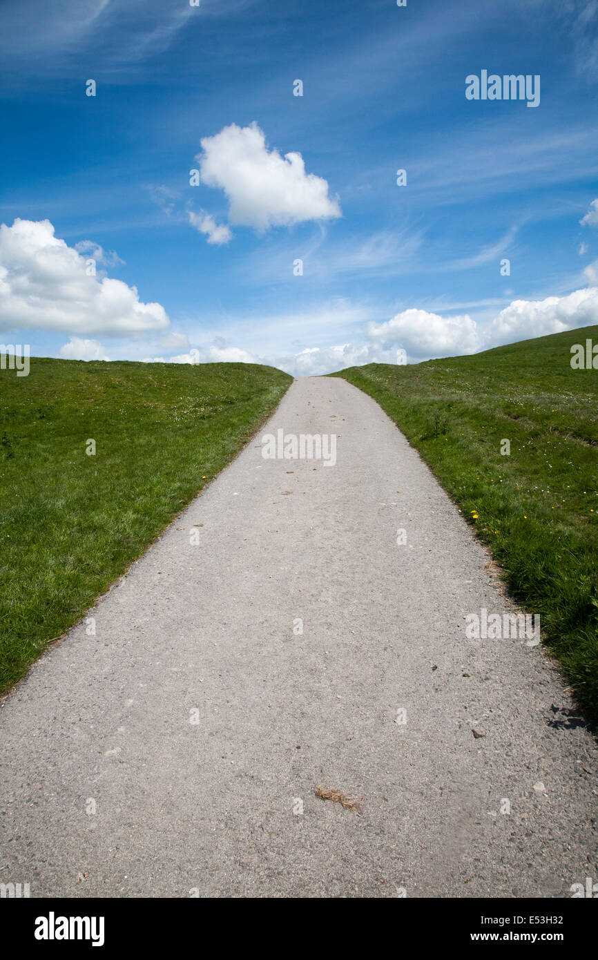 Small narrow lane on chalk downland scarp slope, Allington Down, Wiltshire, England Stock Photo