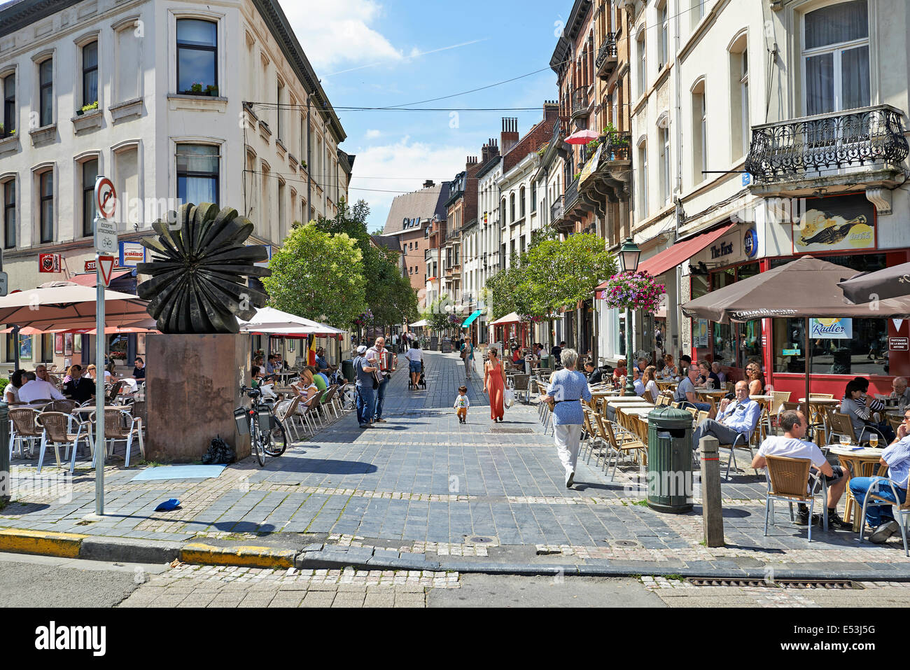 Brussels city life at lunch time. Square Place Jourdan at Etterbeek near European Commission Stock Photo