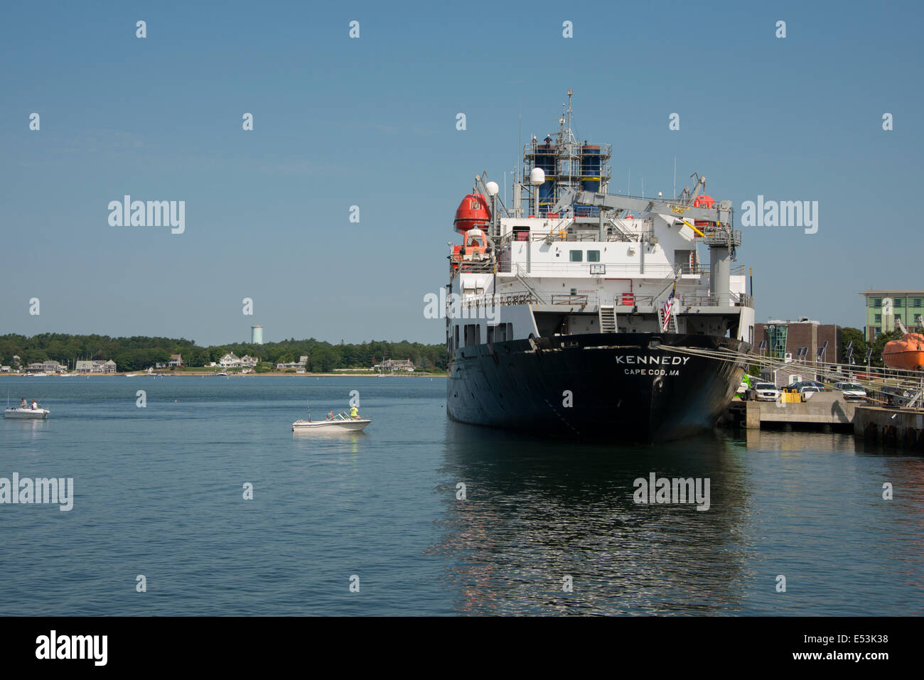 Massachusetts, Cape Cod, Cape Cod Canal, Buzzards Bay. Ship the