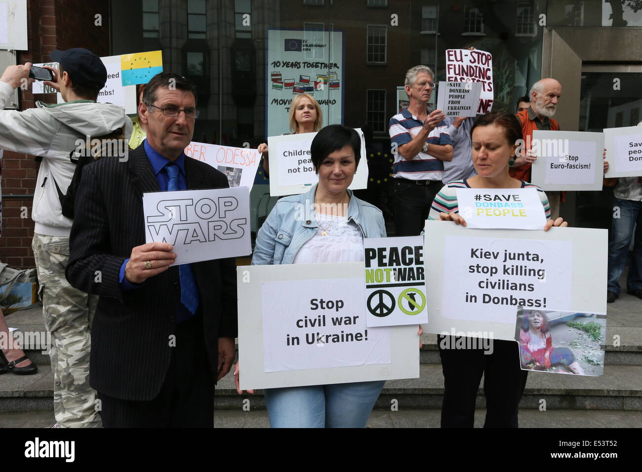 Image from the AntiFascist Resistance protest at the European Union House on Dawson Street in