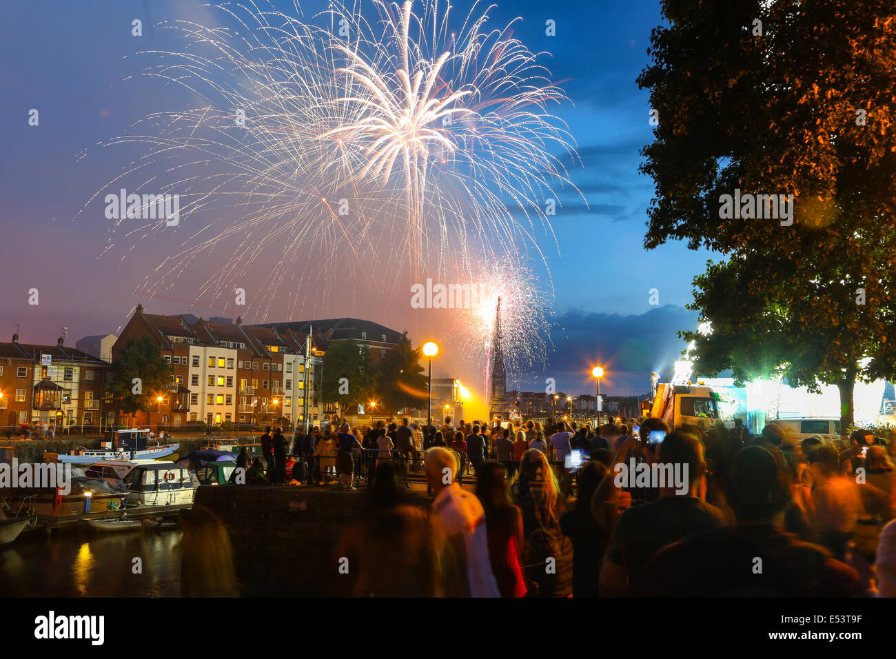 Bristol harbour festival fireworks hires stock photography and images