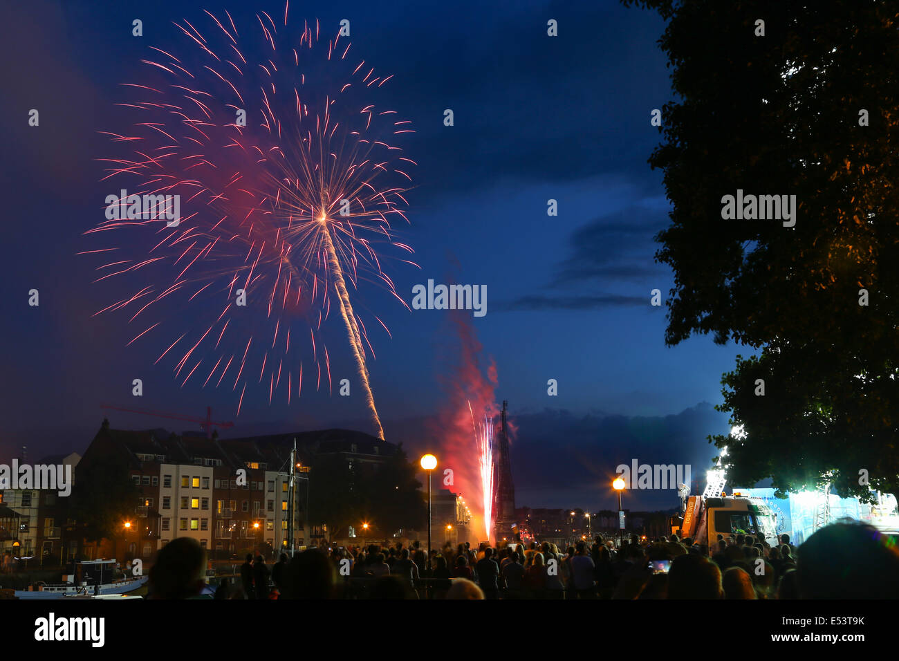 Bristol, UK. 19th July, 2014. Crowds gather to watch the firework