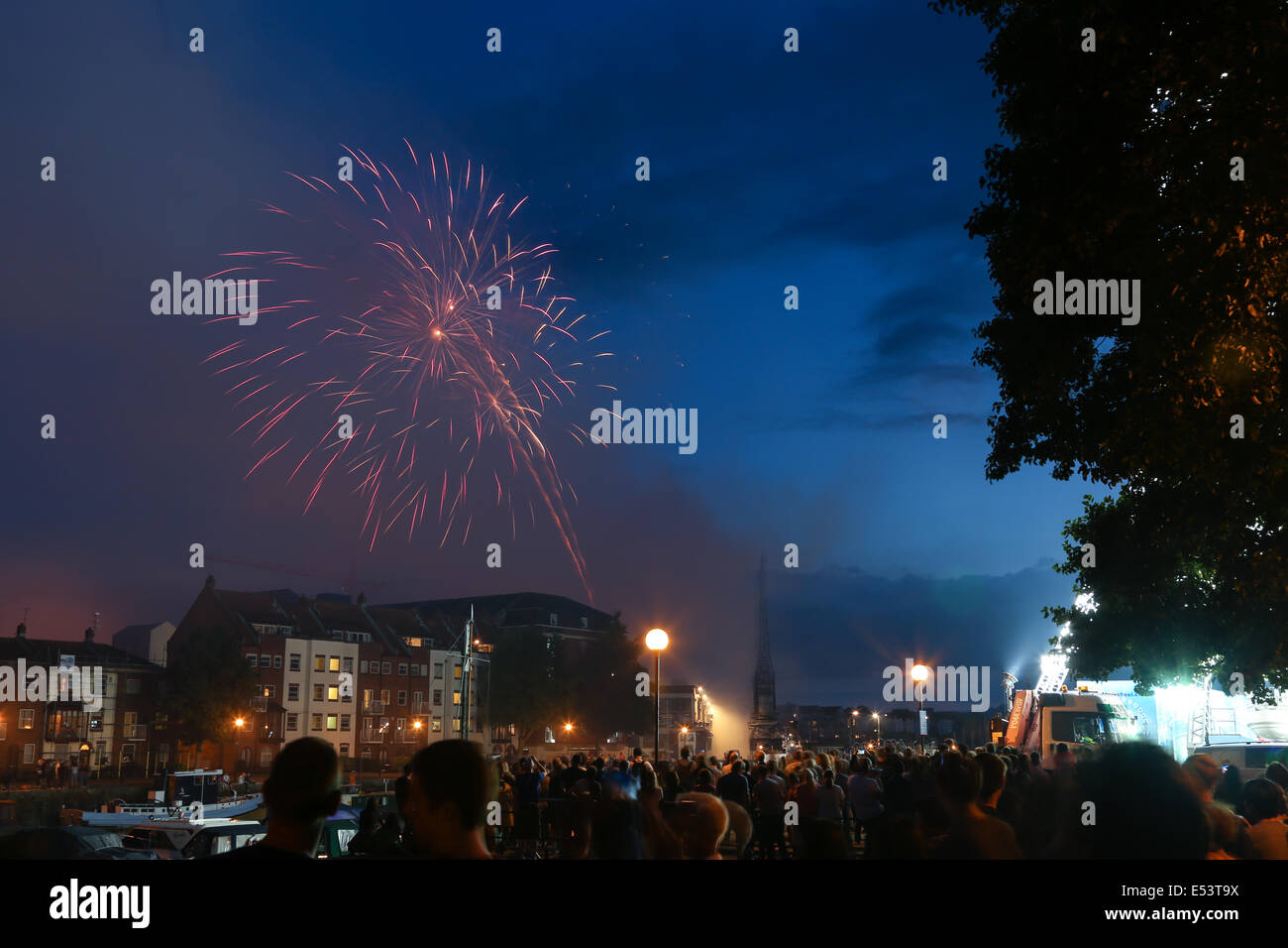 Bristol harbour festival fireworks hires stock photography and images