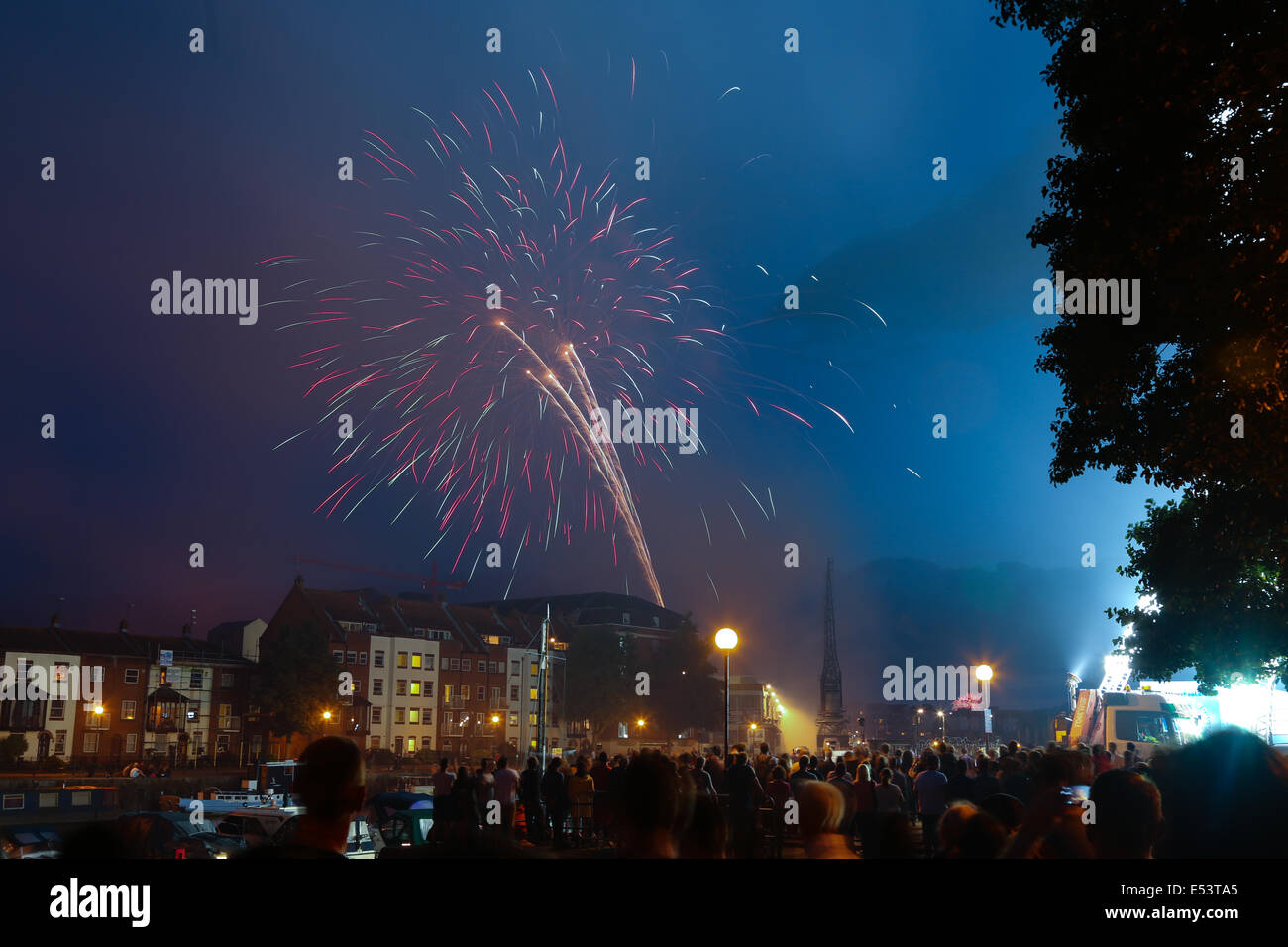 Bristol, UK. 19th July, 2014. Crowds gather to watch the firework
