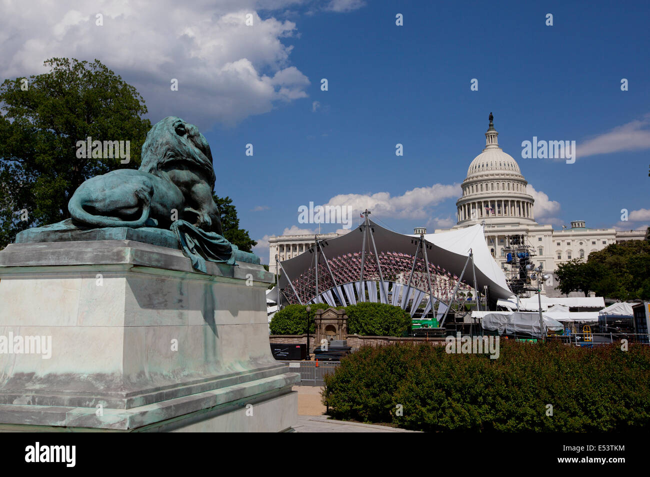 WASHINGTON D.C. - MAY 23 2014: The Ulysses S. Grant Memorial is a presidential memorial in Washington, D.C., honoring American C Stock Photo