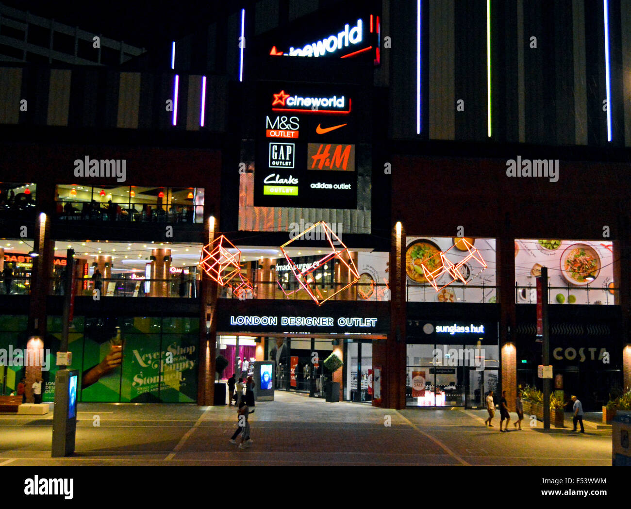 The London Designer Outlet at night, Wembley Park, London Borough of Brent,  London, England, UK Stock Photo - Alamy