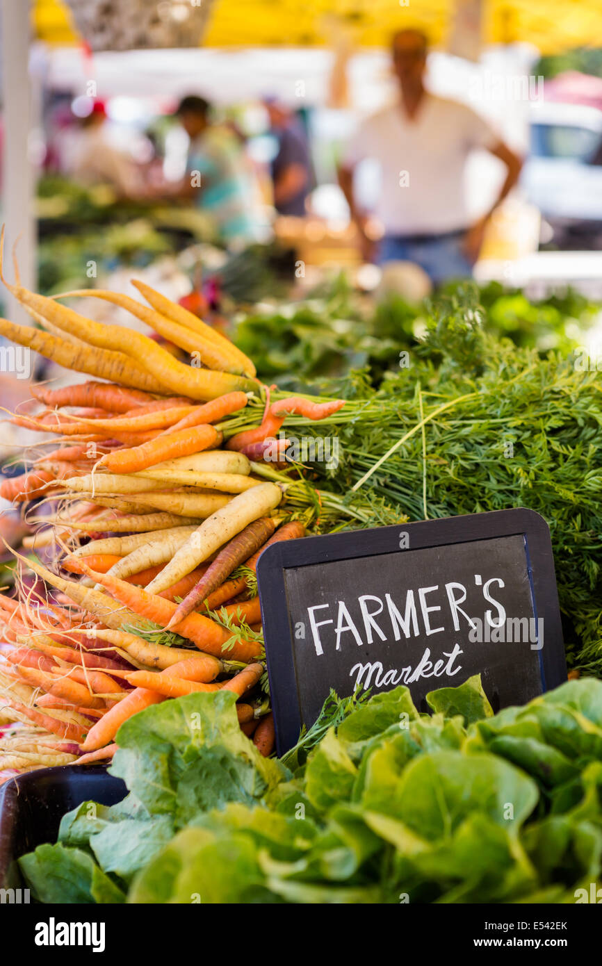 Fresh organic produce on sale at the local farmers market Stock Photo ...