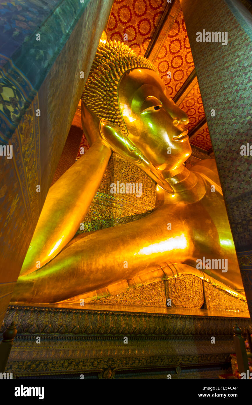Reclining Buddha. Wat Pho temple. Bangkok, Thailand. Asia. Stock Photo