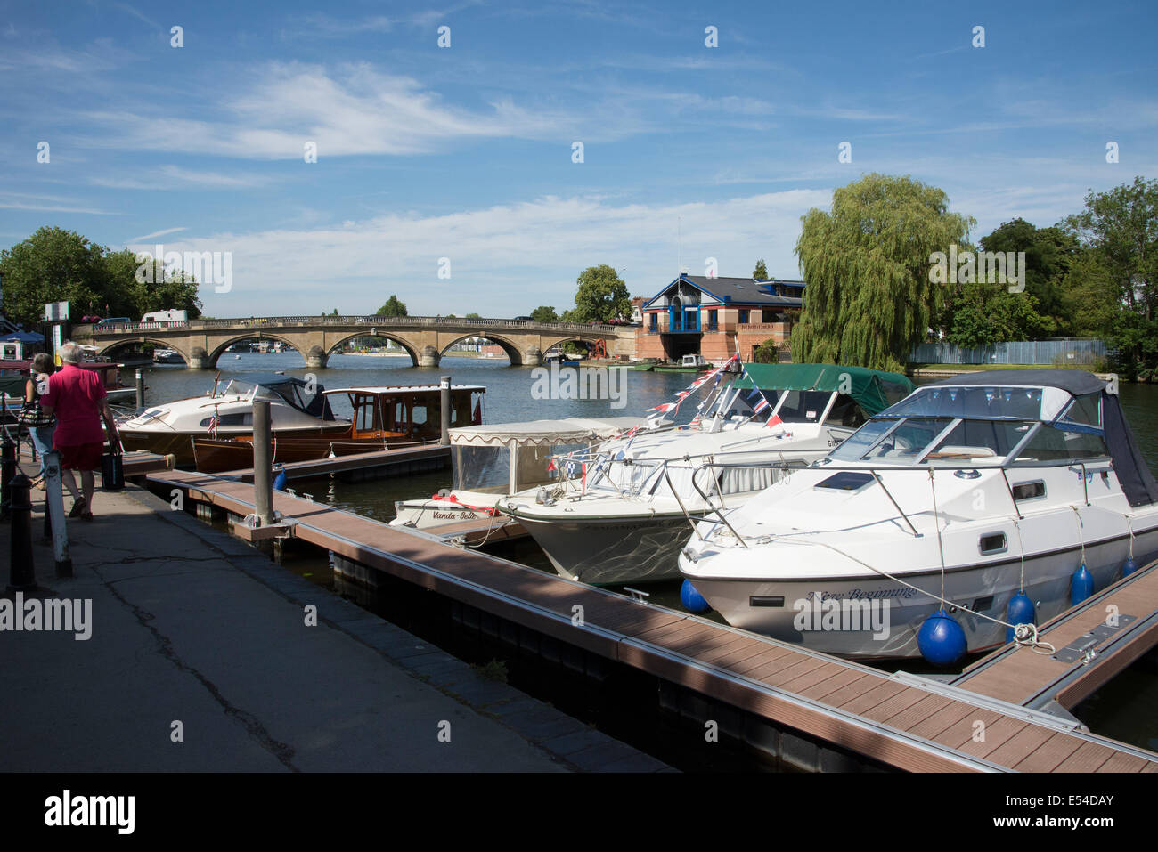 River Thames at Henley on Thames Oxfordshire UK Boat hire Stock Photo