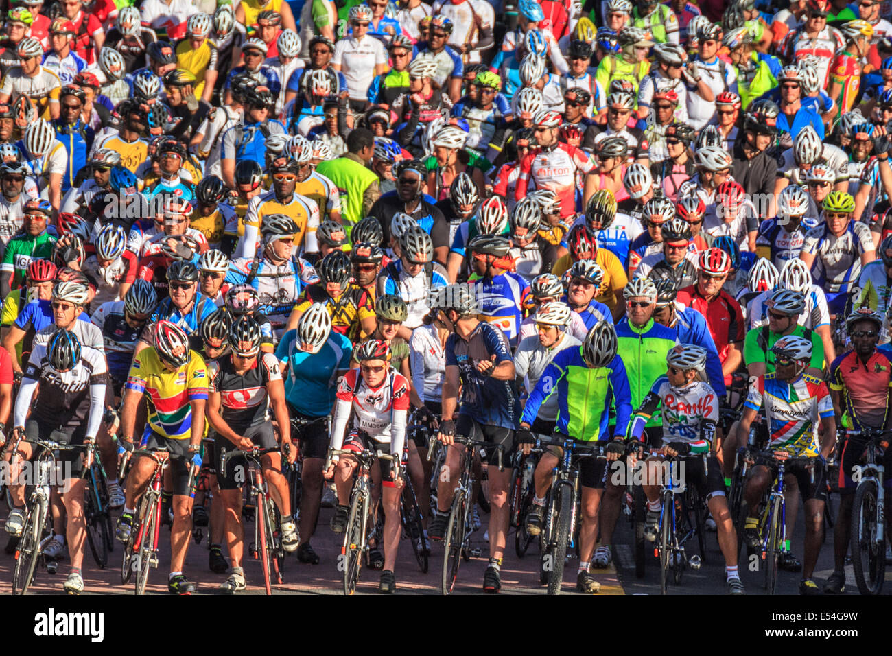 Cape argus cycle tour hi-res stock photography and images - Alamy