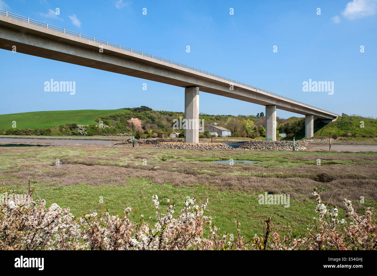 Bridge over river camel wadebridge hires stock photography and images