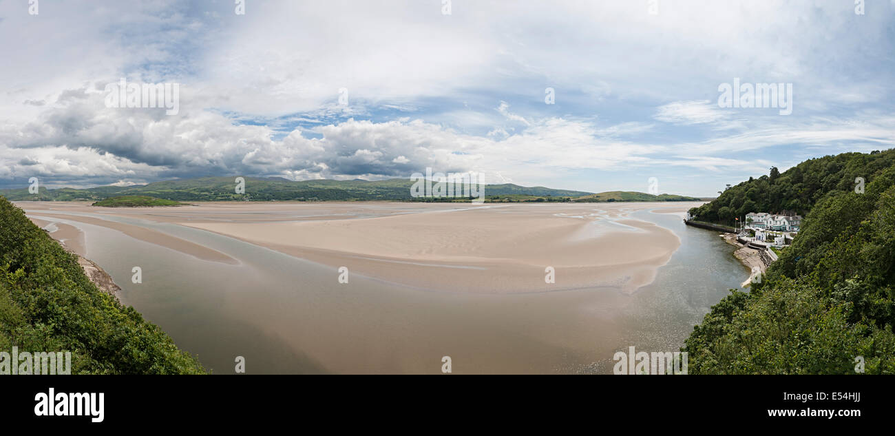 River Dwyryd panorama wales with portmeirion hotel on the right hand side over the river Stock Photo