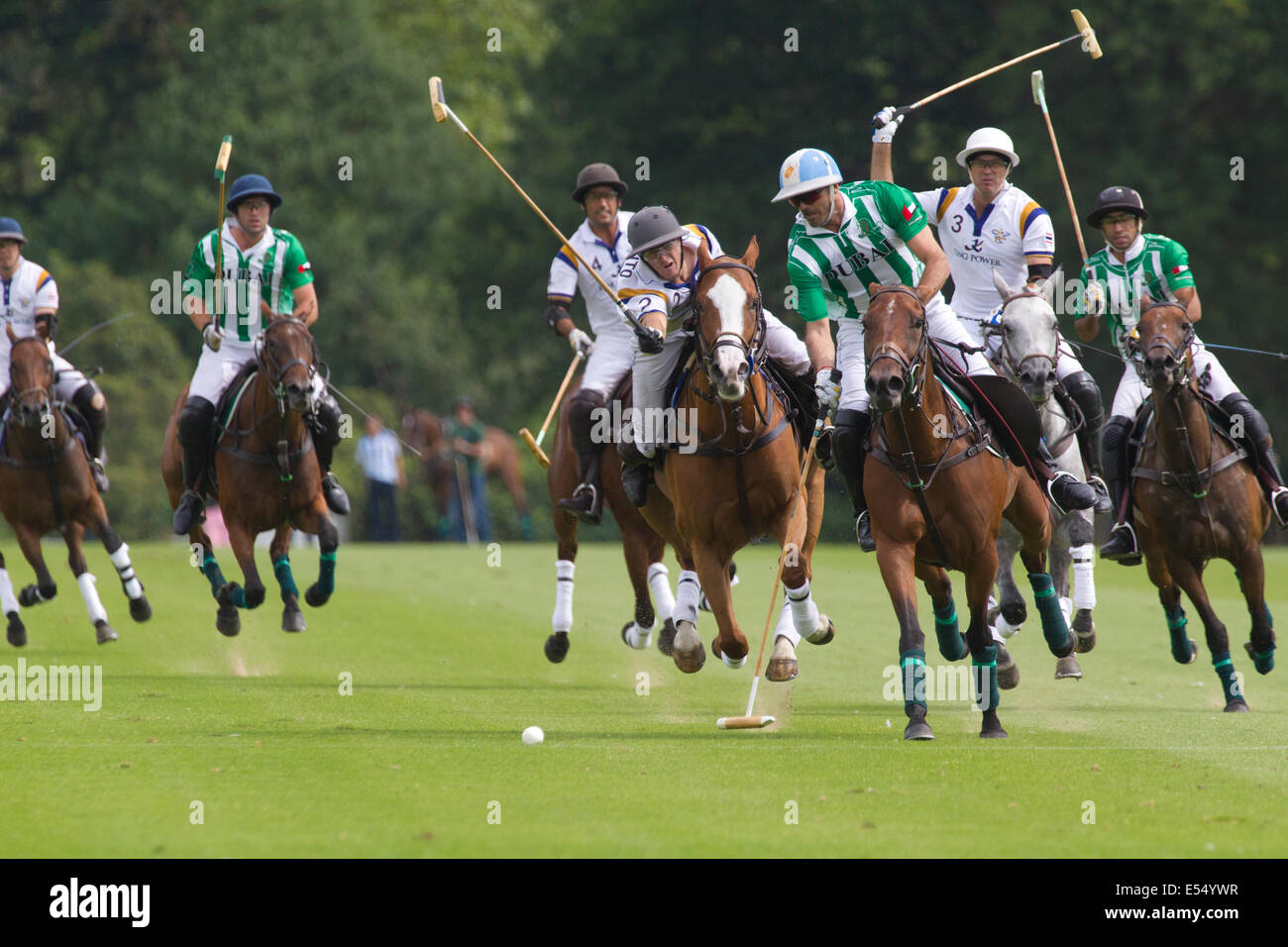 Veuve Clicquot Gold Cup, British Open Polo Championship, Cowdray Park Polo Club, Cowdray Park, Midhurst, West Sussex, England UK Stock Photo