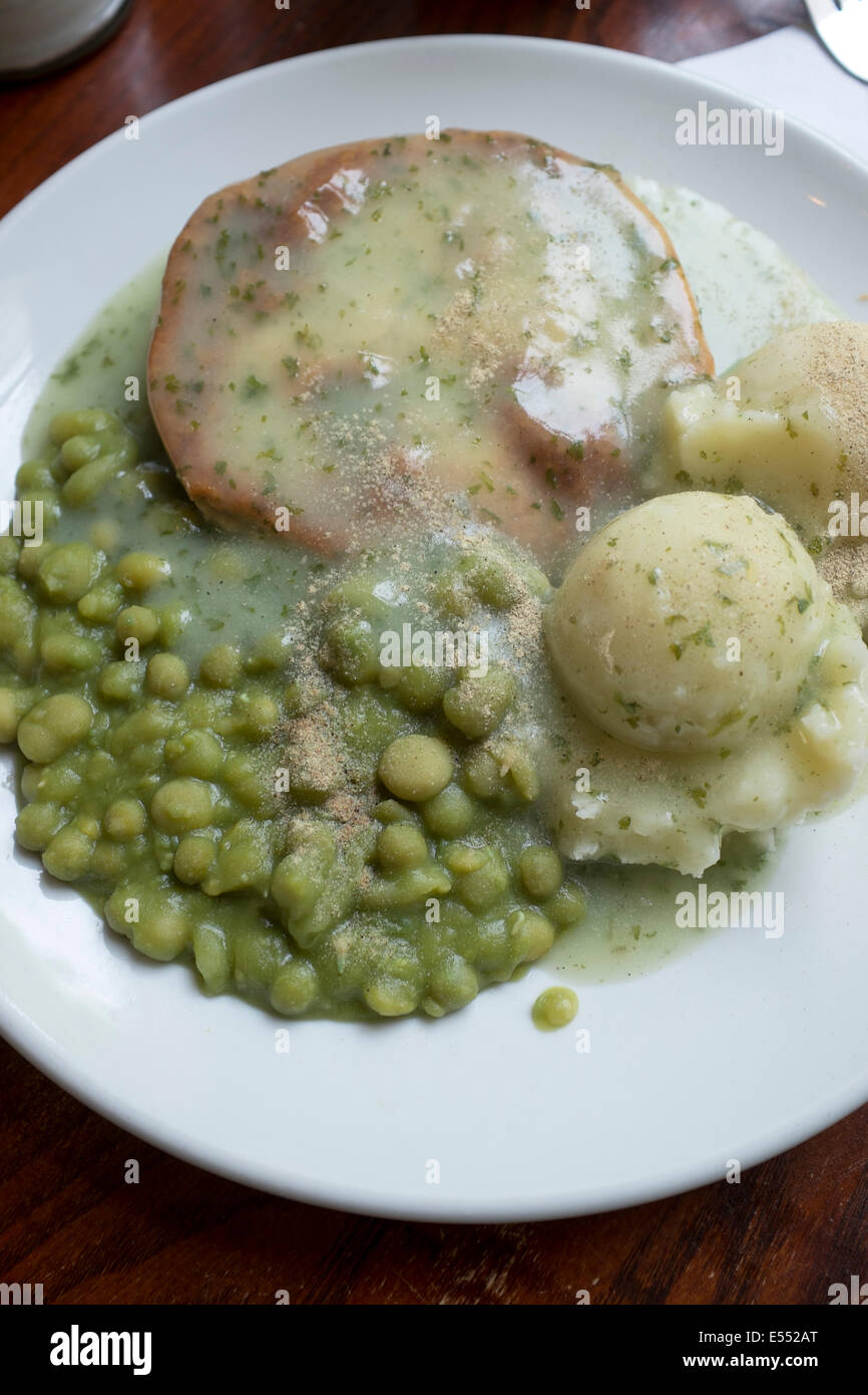 Pie Mash and Peas at Goddards Pie and Mash Shop Greenwich London Stock