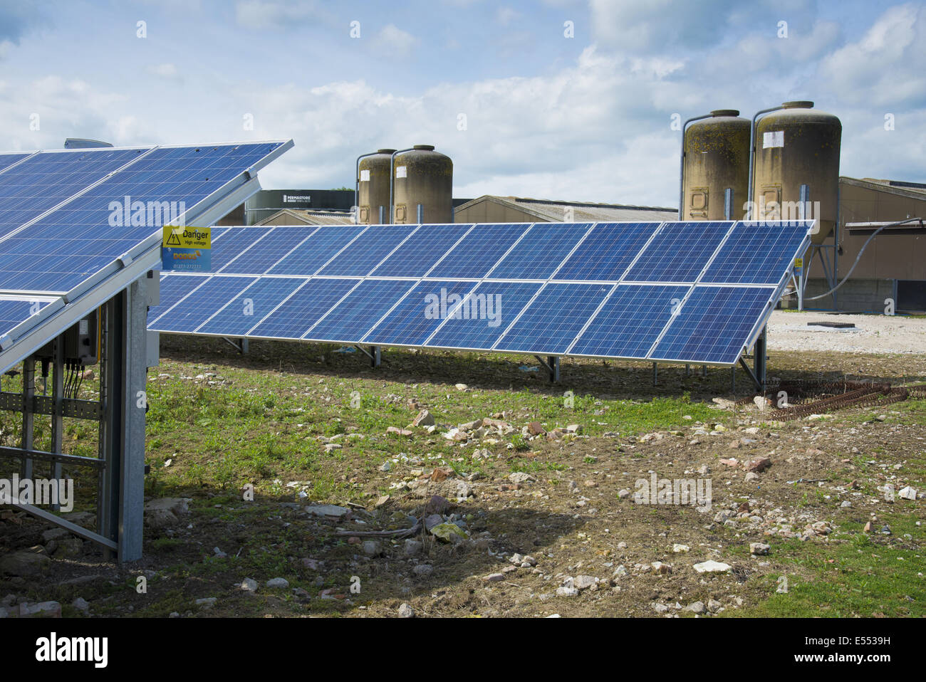 Solar farming hi-res stock photography and images - Alamy