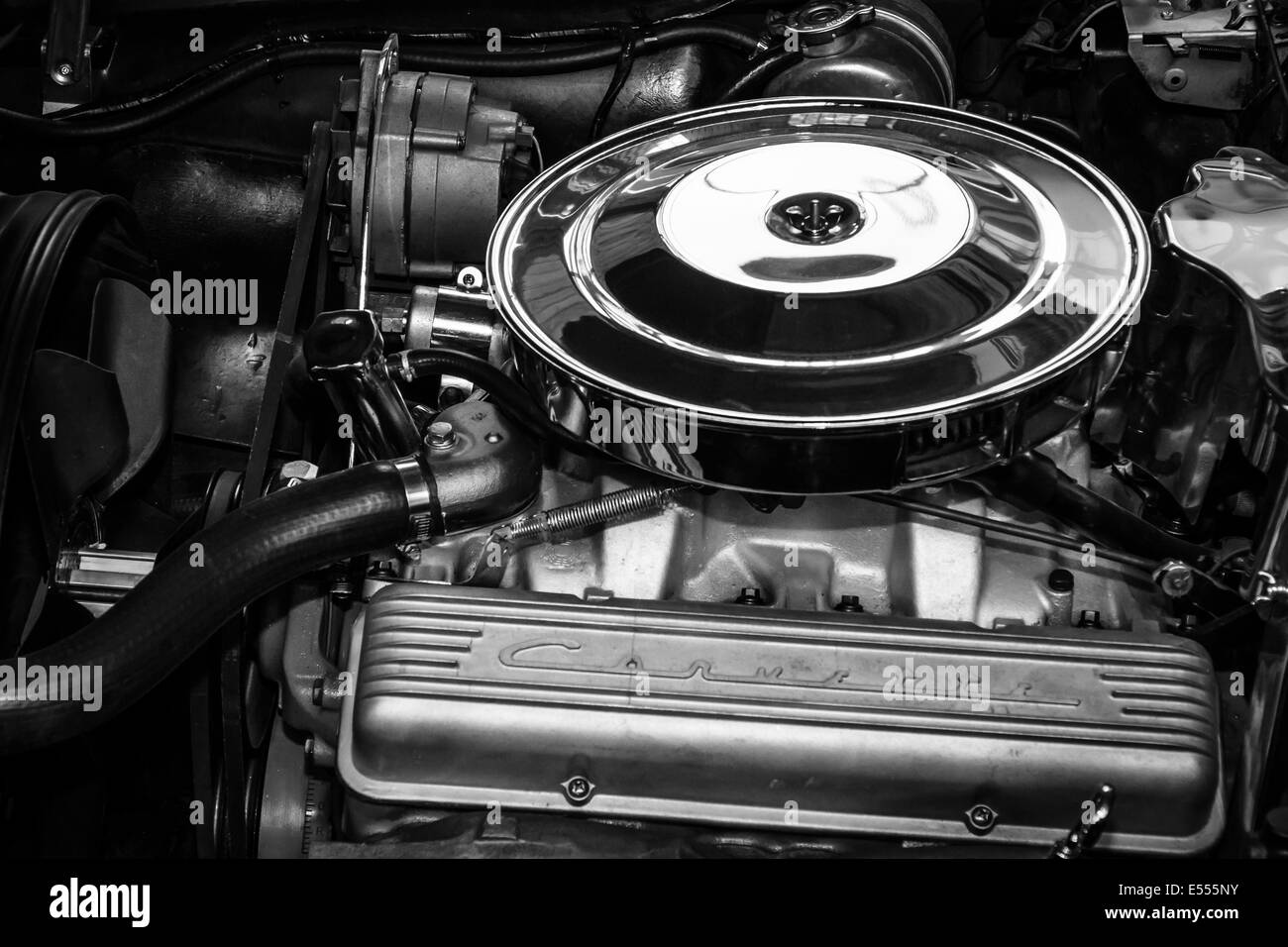 Chevrolet corvette engine hi res stock photography and images Alamy