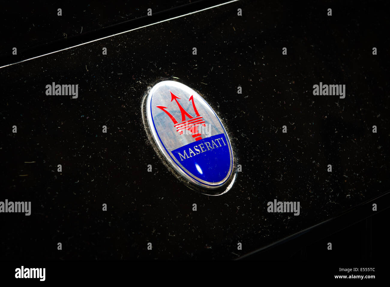 Maserati sign and insignia hi-res stock photography and images - Alamy