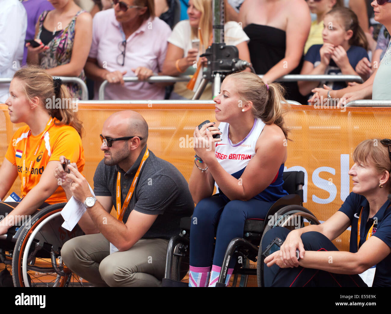 Hannah Cockroft MBE, enjoying the racing action in the Mall during the Sainsbury's Anniversary Games, Session Two - The Mall, Stock Photo