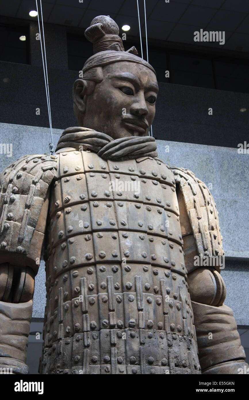 Shanghai museum bronze hi-res stock photography and images - Alamy