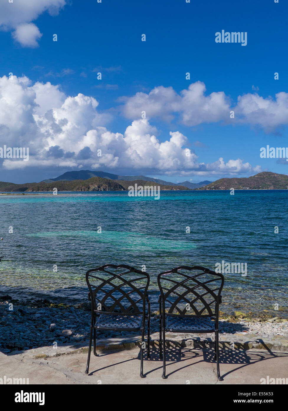 Two people in beach chairs hi-res stock photography and images - Alamy