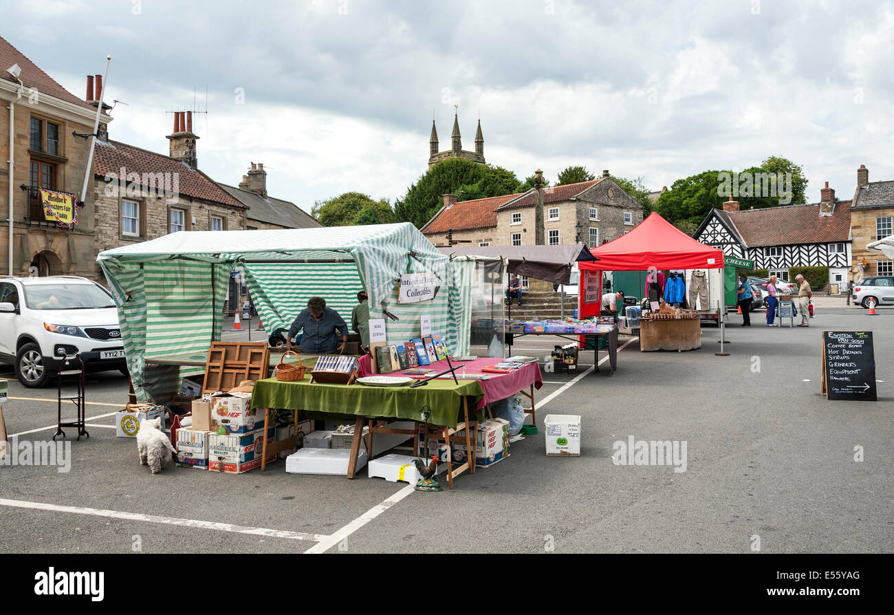 Helmsley market square yorkshire hires stock photography and images