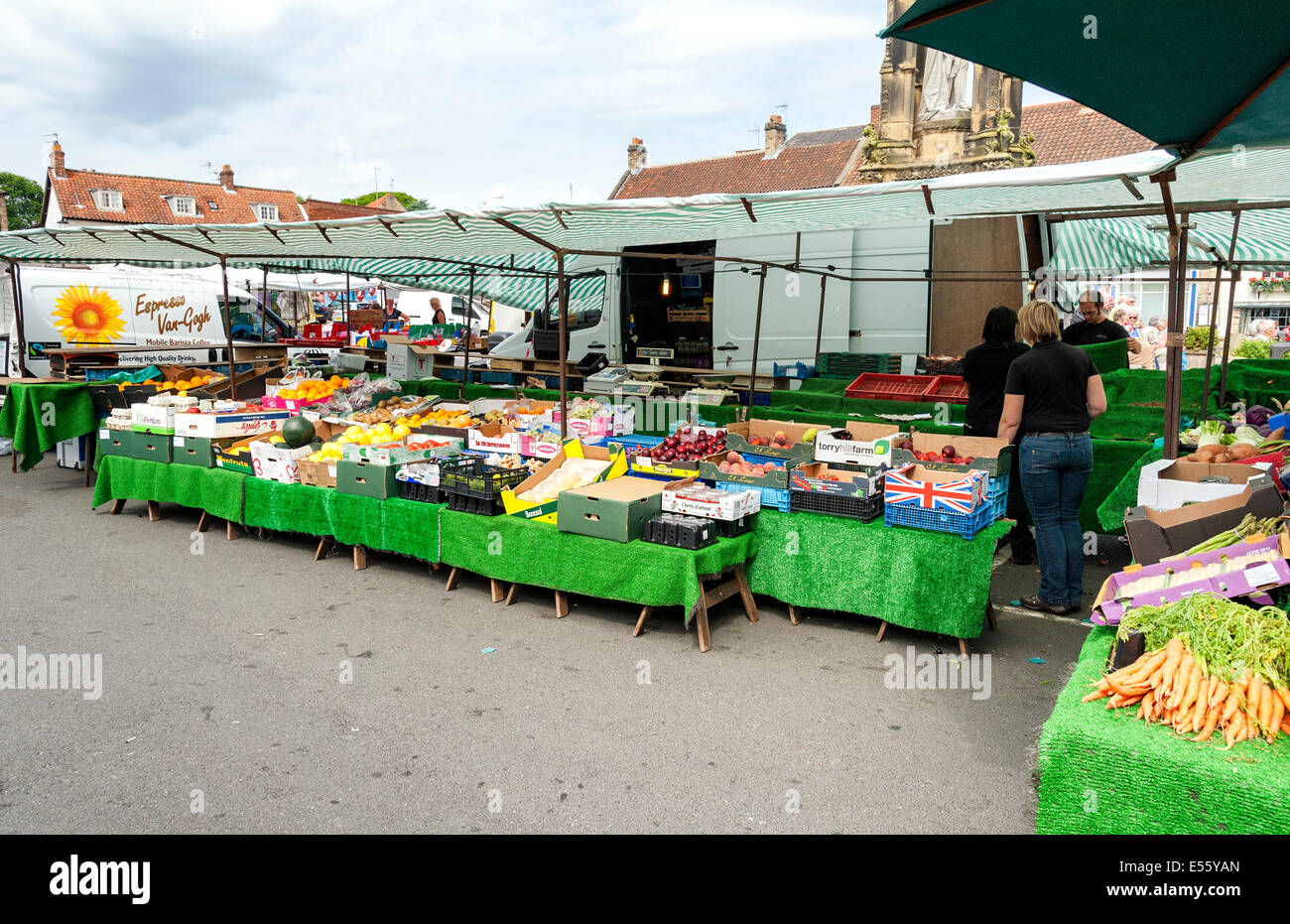 Helmsley market square yorkshire hires stock photography and images