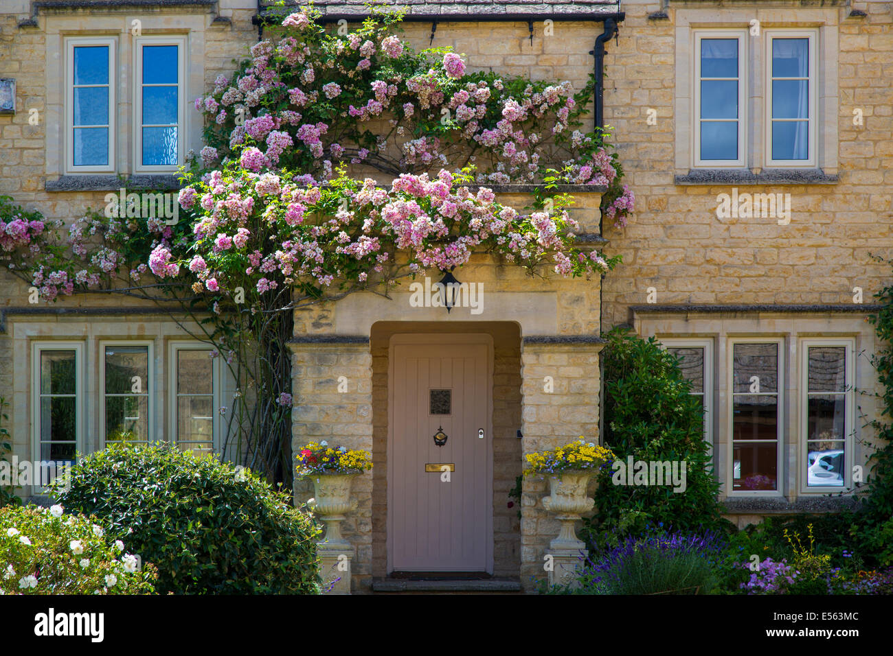 Cottage Home in Chipping-Campden, the Cotswolds, Gloucestershire, England Stock Photo