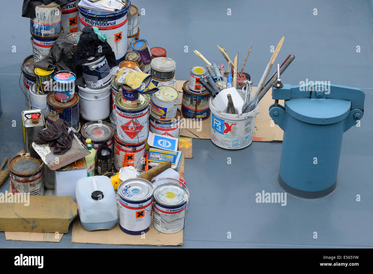 Paint solvents hires stock photography and images Alamy