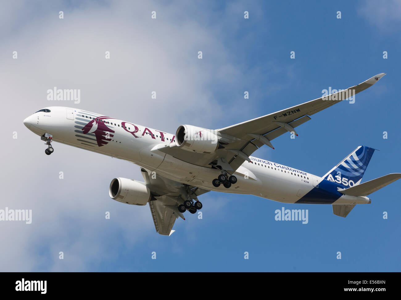 AIRBUS A350 XWB AT FARNBOROUGH AIR SHOW 2014 Qatar Airways Stock Photo