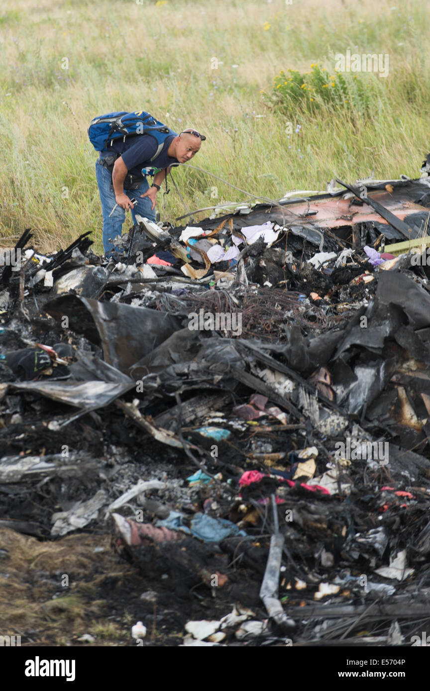 Mh17 site hi-res stock and - 2 - Alamy