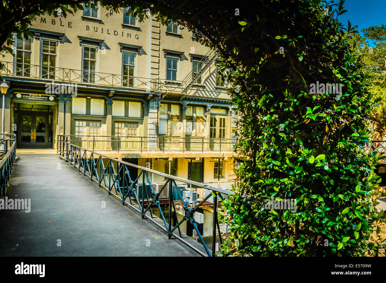 The Factors Walk Shopping District Near The Riverfront In Savannah Stock Photo Alamy The Factors Walk Shopping District Near The Riverfront In Savannah Stock Photo Alamy