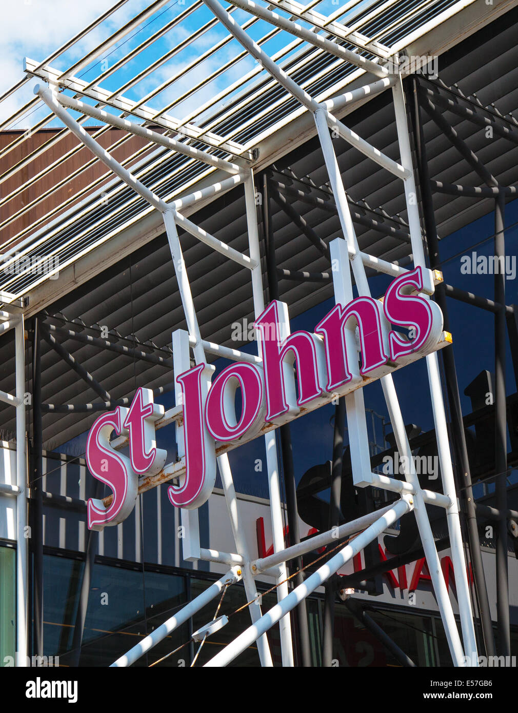 Liverpool indoor shops hires stock photography and images Alamy