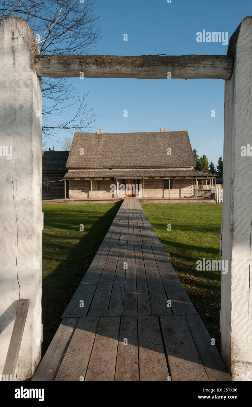 Elk2033473v Canada, British Columbia, Fort St James National Historic