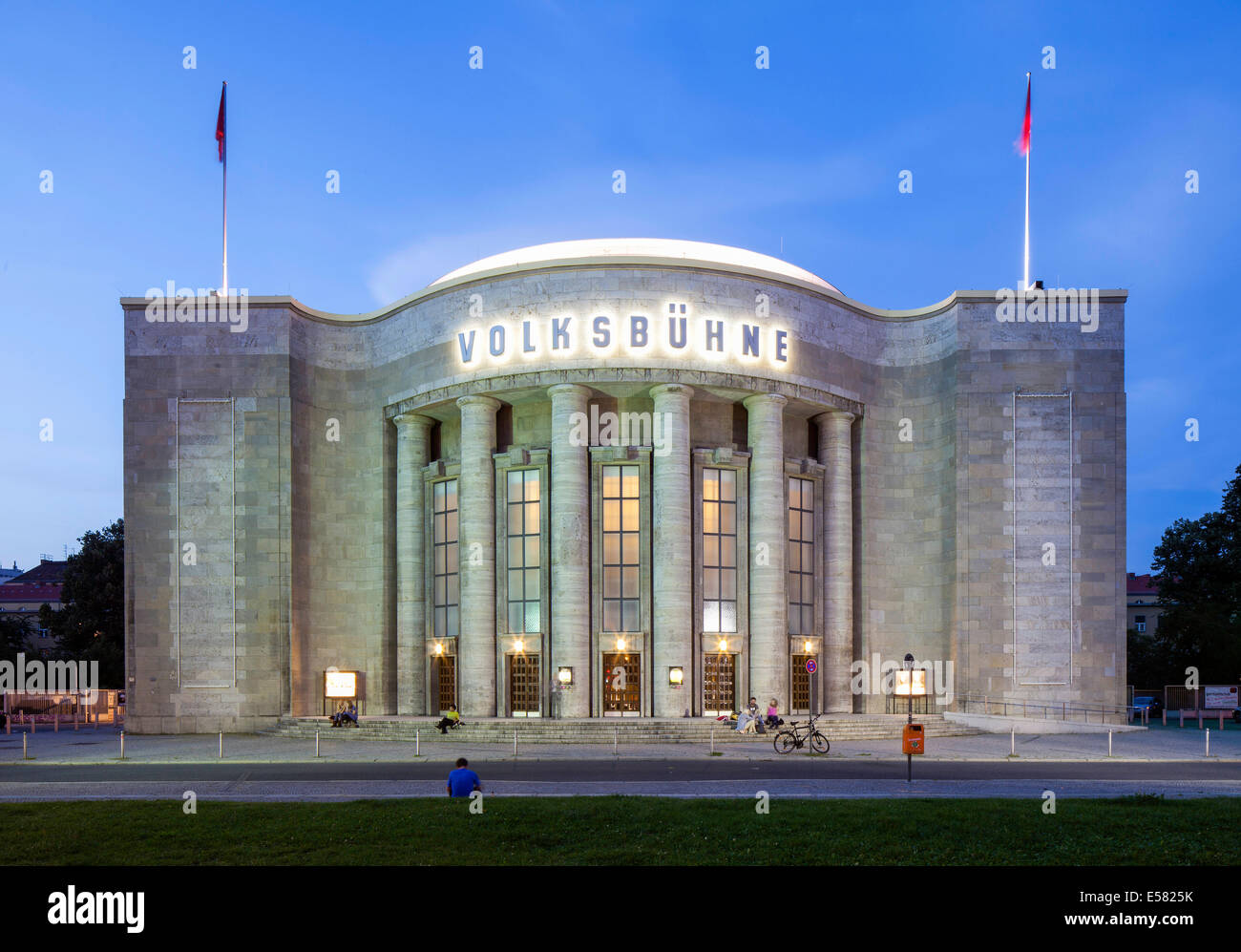 Berlin Volksbuhne Rosa Luxemburg Square Hi-res Stock Photography And ...