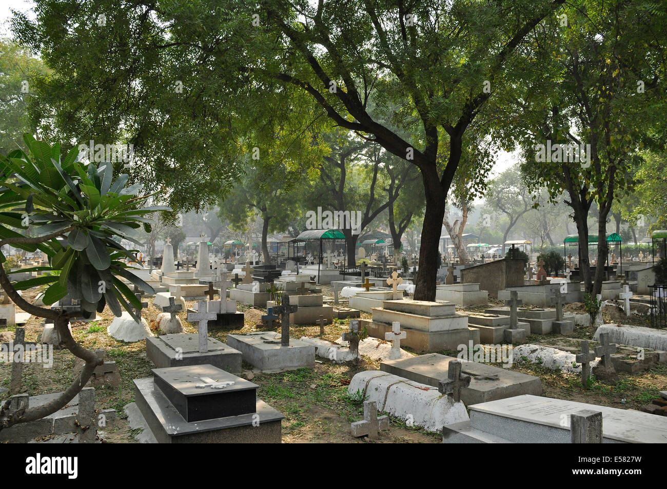 Age Christian cemetery near Paharganj, New Delhi, Delhi, India Stock